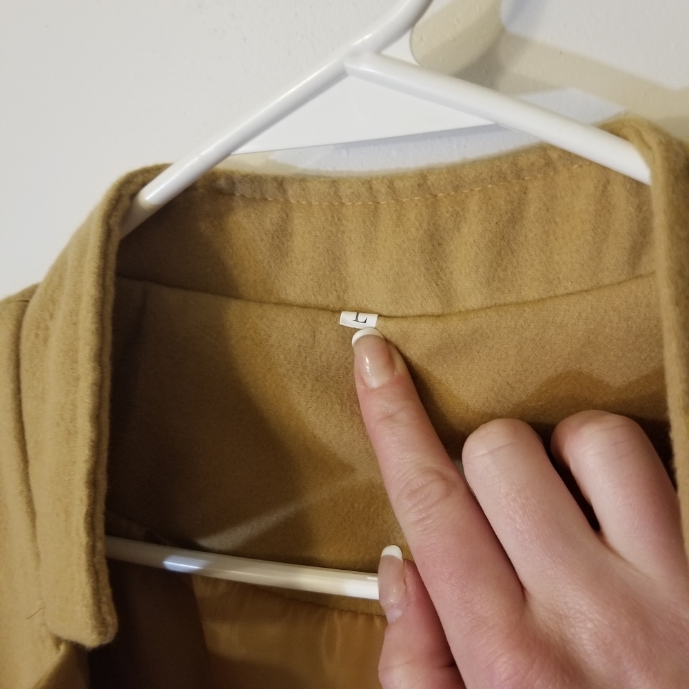 NWOT Tan Jacket - Picture 5 of 8